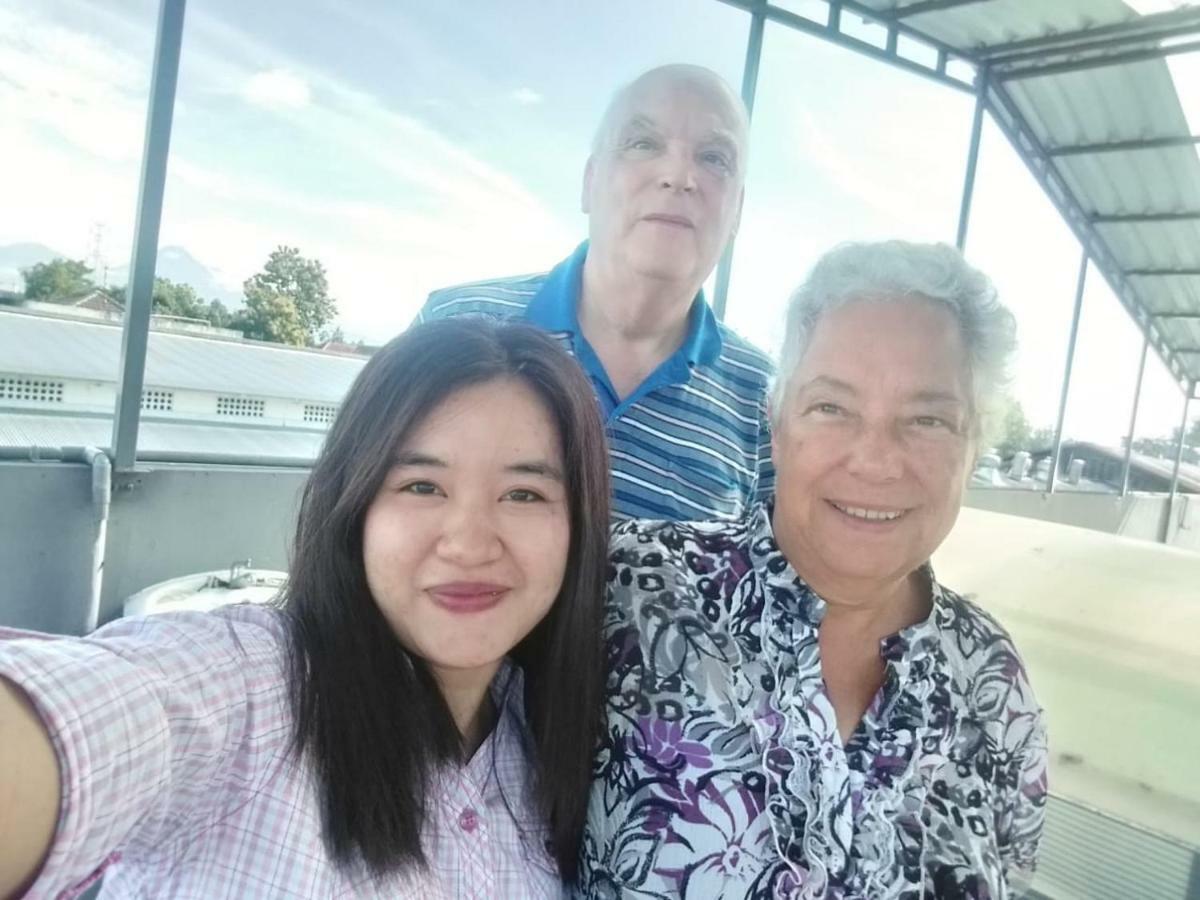 โรงแรมคริสแซนต์ Melati ภายนอก รูปภาพ